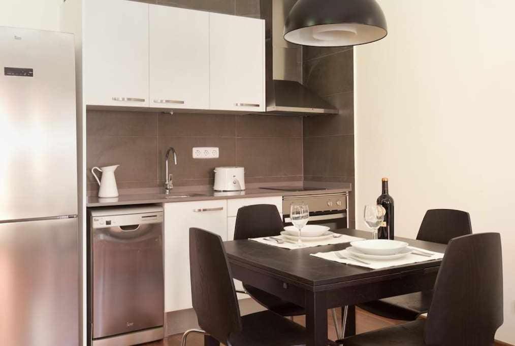 Apart Centrico Con Terraza En Gracia 바르셀로나 외부 사진