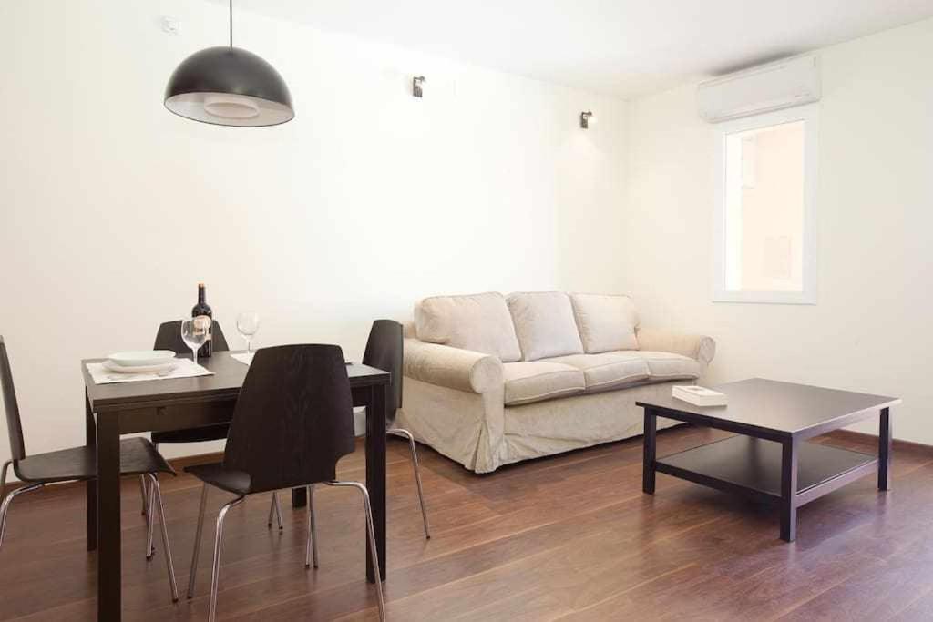 Apart Centrico Con Terraza En Gracia 바르셀로나 외부 사진