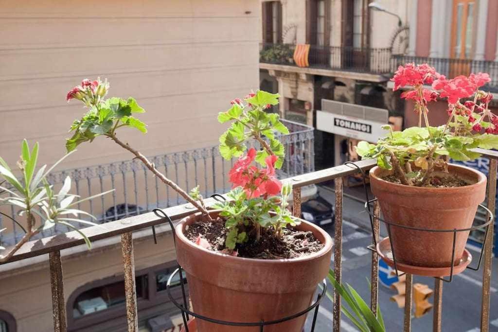 Apart Centrico Con Terraza En Gracia 바르셀로나 외부 사진